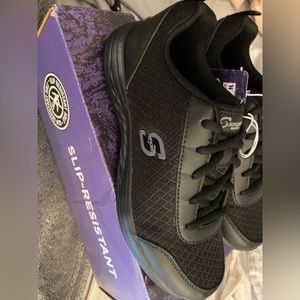 Skechers new in box with tags, slip resistant work shoes. Women’s size 7.5